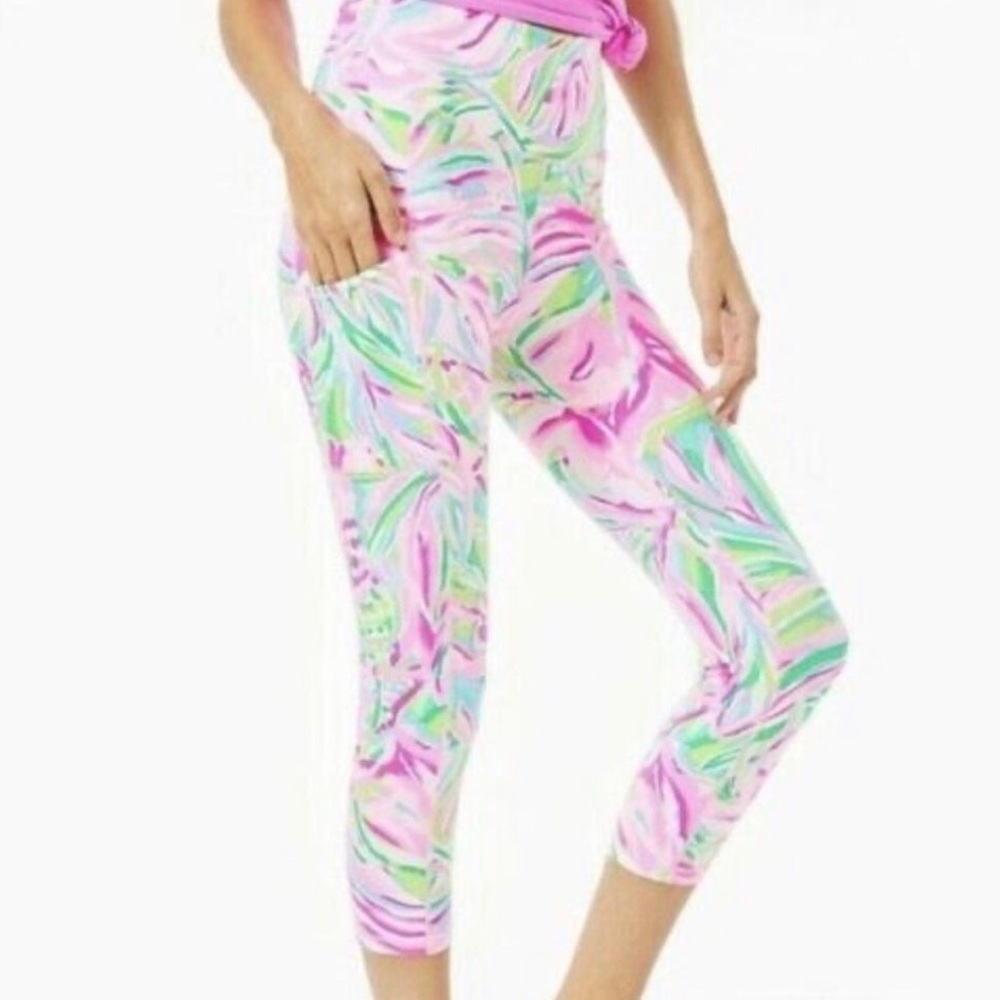 Lilly Pulitzer Luxletic Croc my world Weekender Crop Leggings Pink Green XXS - Picture 1 of 9